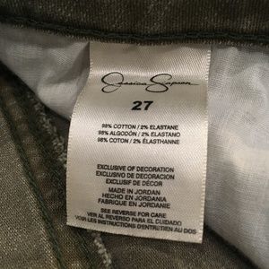 585676_2 585676_2